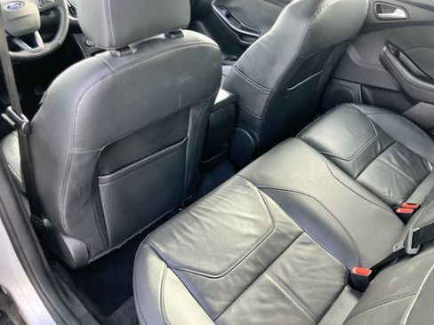 Used 2017 Ford Focus Titanium w/ Titanium Technology Package image 21