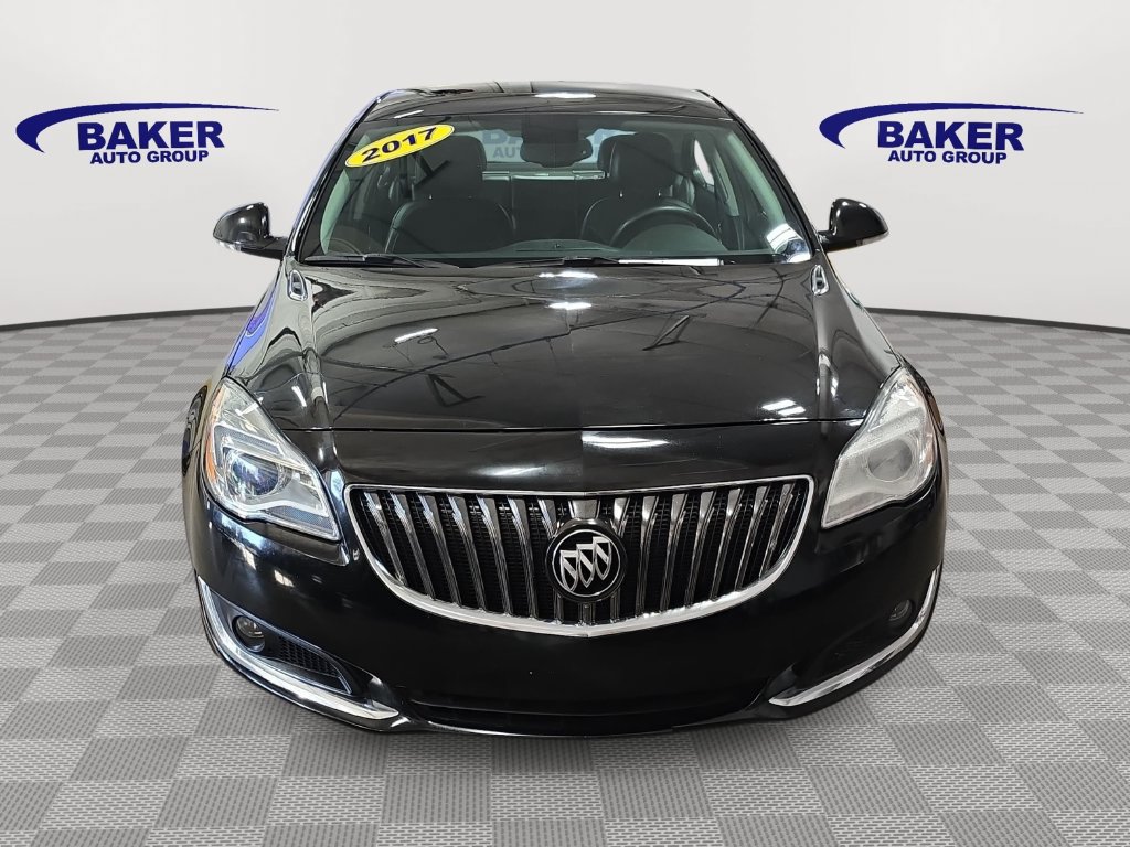 Used 2017 Buick Regal Premium FWD image 2