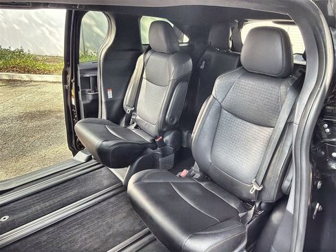 Used 2024 Toyota Sienna XLE Woodland Edition image 25