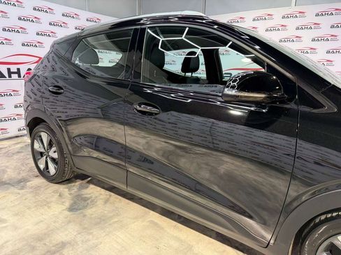 Used 2022 Chevrolet Bolt EUV LT w/ Convenience Package image 7