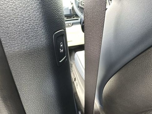 New 2026 Kia Carnival EX image 15