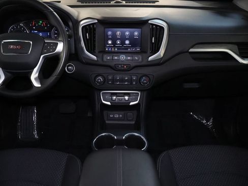 Used 2024 GMC Terrain SLE AWD/4WD image 17