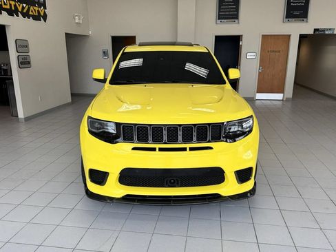Used 2018 Jeep Grand Cherokee Trackhawk AWD/4WD image 3