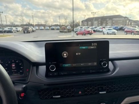 Used 2025 Honda Accord SE image 14