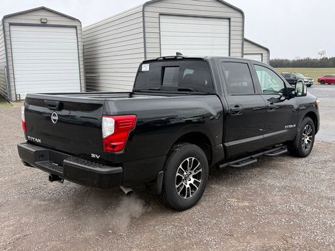 Used 2023 Nissan Titan SV w/ SV Convenience Package image 16