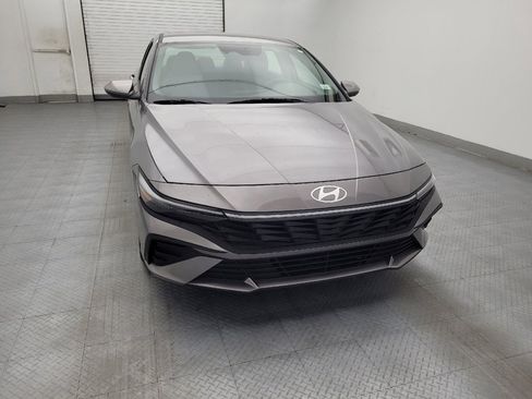 Used 2024 Hyundai Elantra SEL FWD image 14