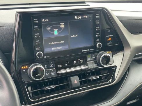 Used 2022 Toyota Highlander Bronze Edition image 20