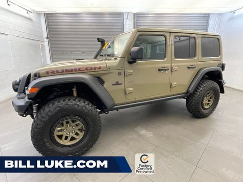 Certified 2025 Jeep Wrangler Unlimited Rubicon w/ Convenience Group AWD/4WD image 1