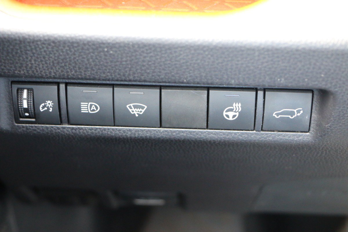 Used 2019 Toyota RAV4 Adventure w/ Cold Weather Package AWD/4WD image 19