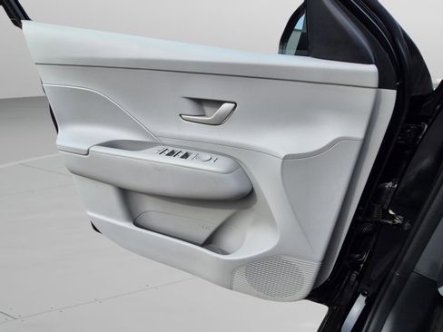 Certified 2024 Hyundai Kona SEL FWD image 21