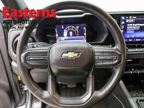 Used 2023 Chevrolet Colorado W/T RWD image 10