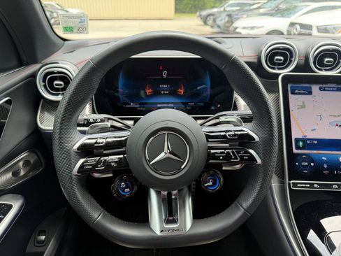 Certified 2025 Mercedes-Benz GLC 43 AMG 4MATIC image 10
