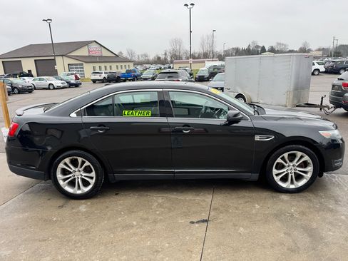 Used 2013 Ford Taurus SEL image 4