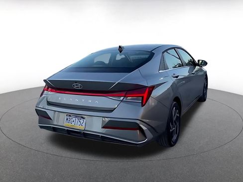 Used 2025 Hyundai Elantra SEL image 14