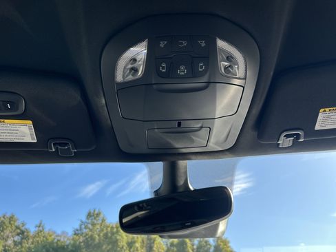 New 2026 Chrysler Pacifica Select image 47