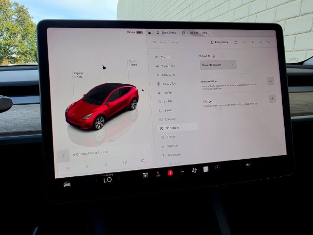 Used 2024 Tesla Model Y Long Range AWD/4WD image 56