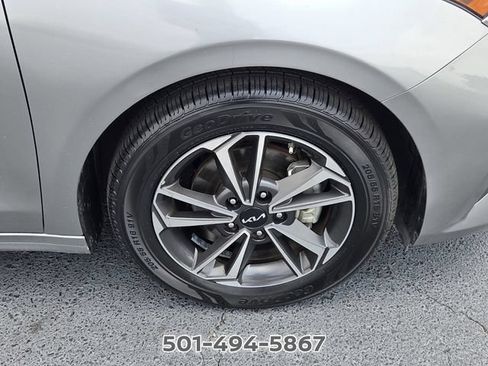 Used 2024 Kia Forte LXS FWD image 15