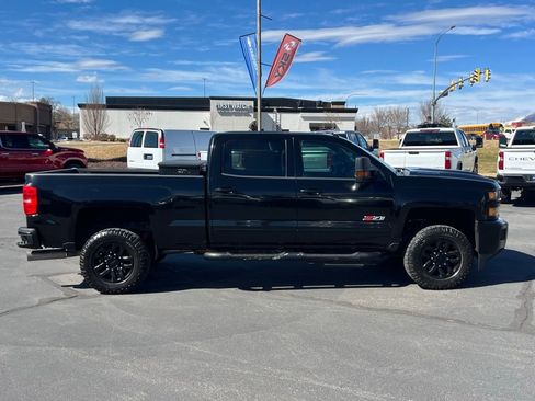 Used 2018 Chevrolet Silverado 2500 LTZ w/ Duramax Plus Package image 9