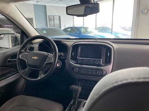 Used 2017 Chevrolet Colorado LT w/ LT Convenience Package image 31