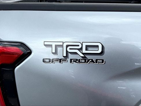 Used 2024 Toyota Tacoma TRD Off-Road w/ TRD Off Road Upgrade Package AWD/4WD image 25