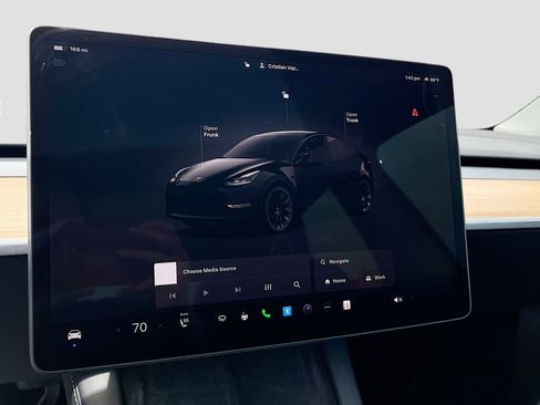 Used 2024 Tesla Model Y Long Range AWD/4WD image 14