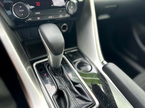 Used 2020 Mitsubishi Eclipse Cross ES image 23