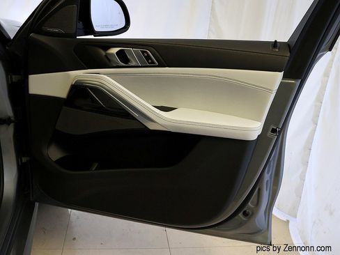 Certified 2025 BMW X6 xDrive40i image 36