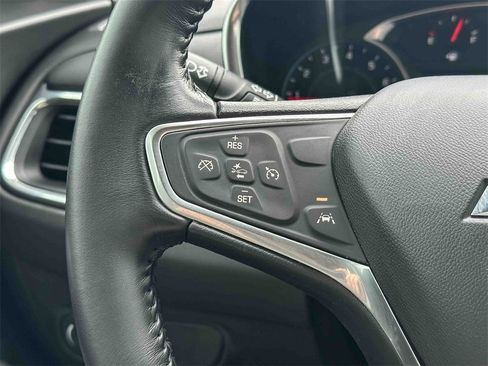 Used 2022 Chevrolet Equinox LT image 28