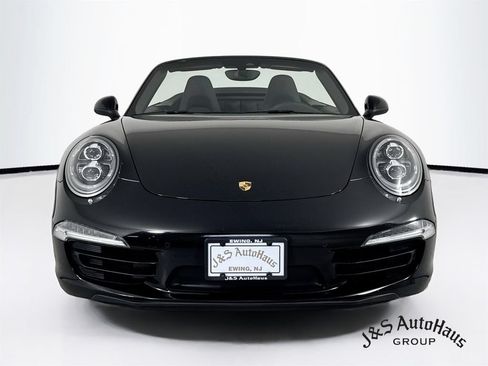 Used 2016 Porsche 911 Carrera 4 AWD/4WD image 2