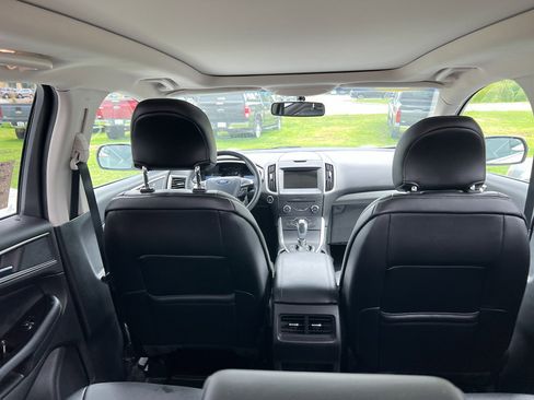 Used 2017 Ford Edge SEL w/ Equipment Group 201A image 8