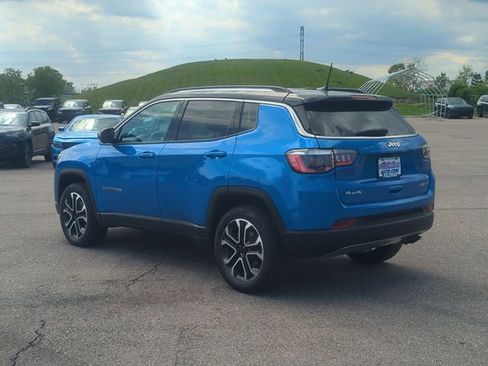 Used 2022 Jeep Compass Limited AWD/4WD image 5