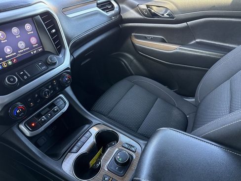 Used 2023 GMC Acadia SLE w/ Driver Convenience Package image 25
