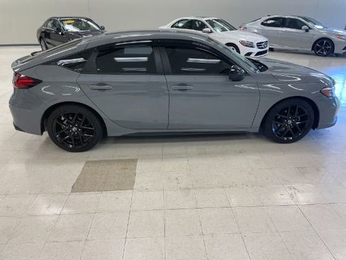 Used 2025 Honda Civic Sport image 3