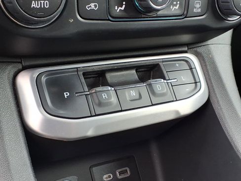 Used 2020 GMC Acadia SLE AWD/4WD image 21