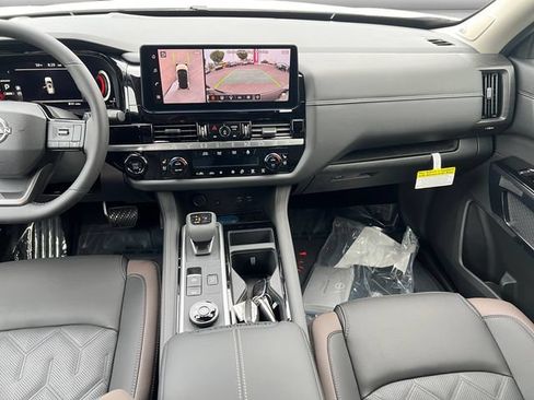 New 2026 Nissan Pathfinder Platinum w/ Cargo Package AWD/4WD image 15