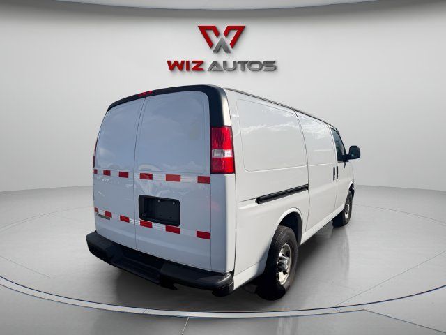 Used 2021 Chevrolet Express 2500 RWD image 5