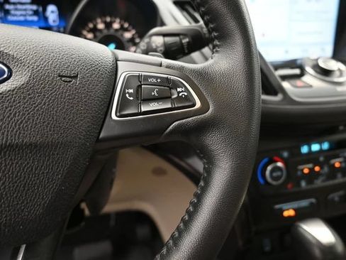 Used 2017 Ford Escape Titanium FWD image 29