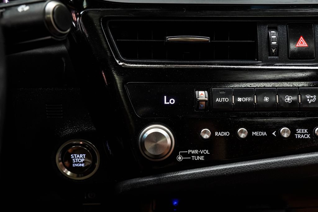 Used 2022 Lexus ES 350 w/ Accessory Package FWD image 27