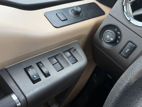 Used 2011 Ford F350 XLT w/ XLT Appearance Pkg image 18