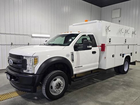 Used 2019 Ford F550 4x4 Regular Cab Super Duty image 2