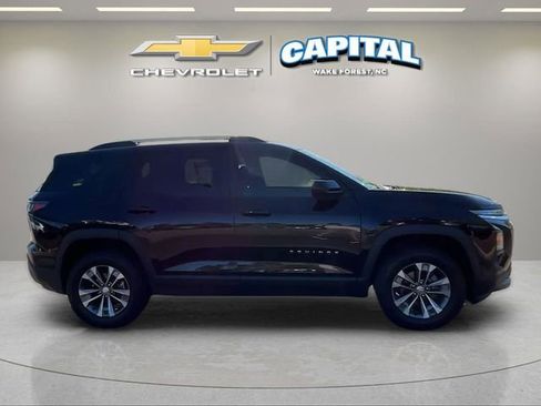 Used 2025 Chevrolet Equinox LT w/ Convenience Package II image 7