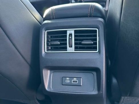 Used 2022 Nissan Maxima SR w/ Sport Mat Group FWD image 16