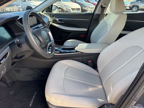 Certified 2023 Hyundai Sonata SEL w/ Convenience Package image 21