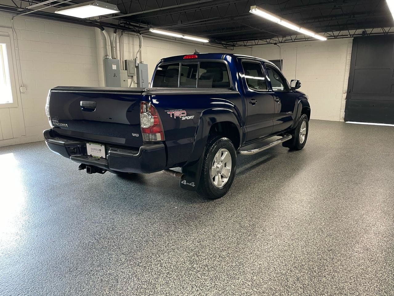 Used 2012 Toyota Tacoma 4x4 Double Cab w/ TRD Sport Pkg image 5