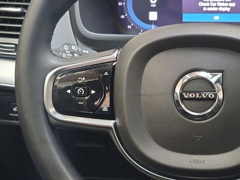 Used 2024 Volvo XC90 B5 Core AWD/4WD image 18