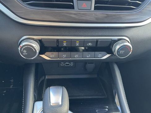 Certified 2023 Nissan Altima 2.5 SV image 17