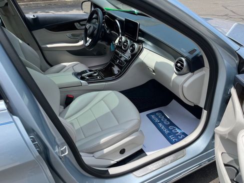 Used 2016 Mercedes-Benz C 300 4MATIC Sedan image 18