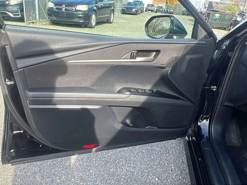Used 2025 Toyota Camry LE FWD image 21