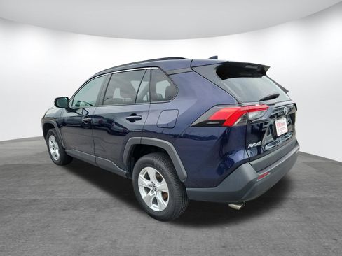 Used 2020 Toyota RAV4 XLE FWD image 7