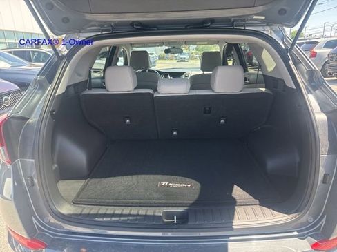 Used 2017 Hyundai Tucson SE AWD/4WD image 11